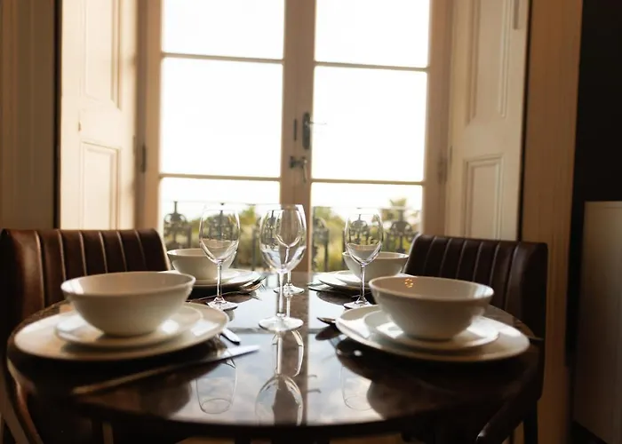 The Regency - Sea Views And A Modern Art Deco Style Interior