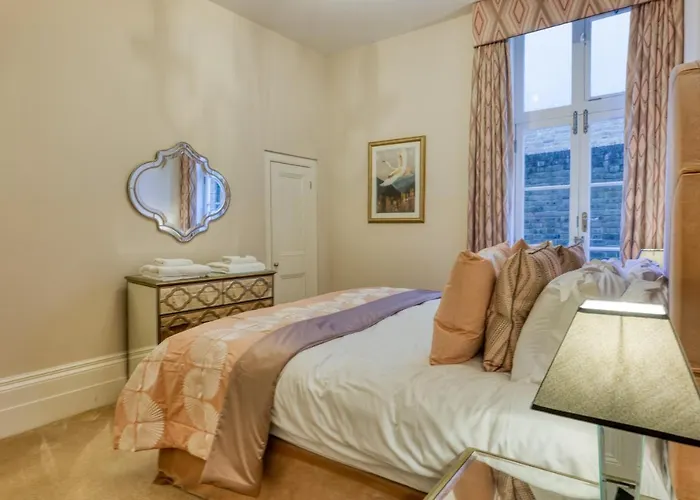 The Regency - Sea Views And A Modern Art Deco Style Interior
